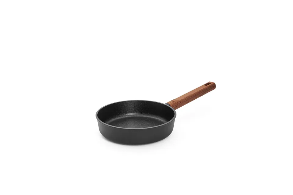 woll-eco-logic-qxr-guss-flachpfanne-20-cm-mit-festem-holzstiel-pfas-frei-indukti image 1