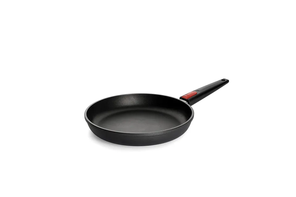 woll-nowo-titanium-flachpfanne-28-cm-aluminiumguss-mit-titanium-hartgrundversieg image 1