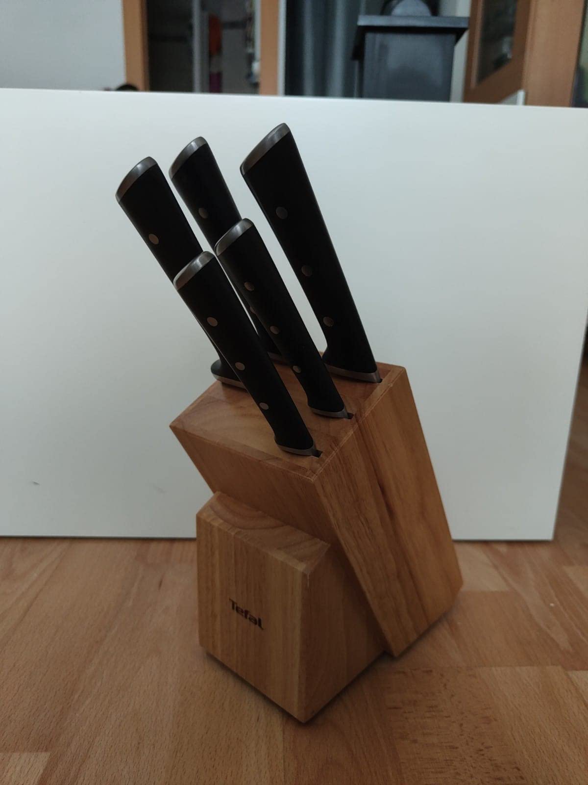 Holzblock hat Kratzer