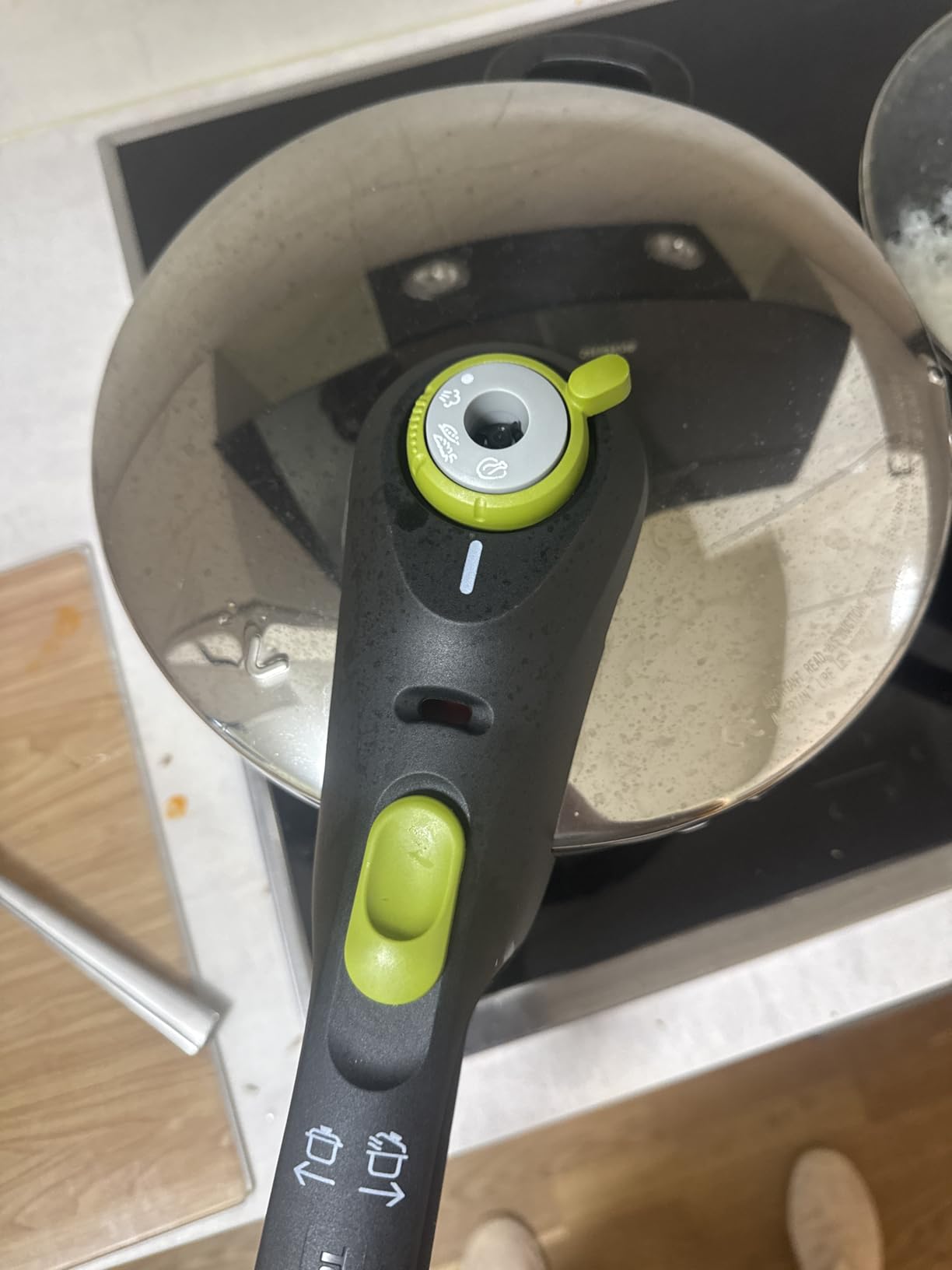 Funktioniert, aber zischelt stark