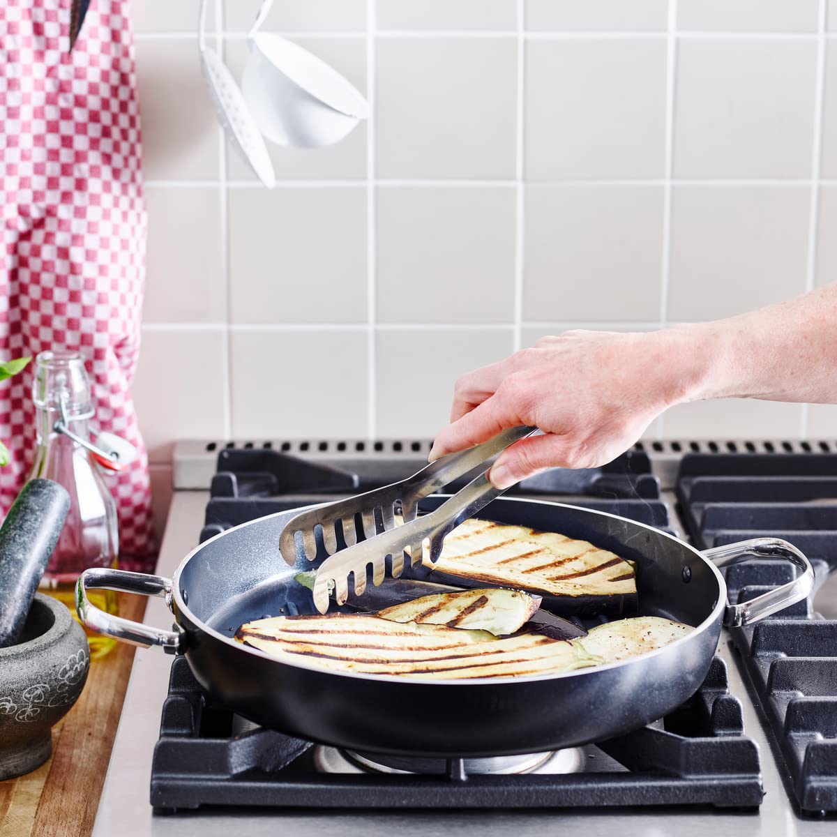 greenpan-essentials-runde-grillpfanne-28-cm-keramische-thermolon-antihaftbeschic image 3