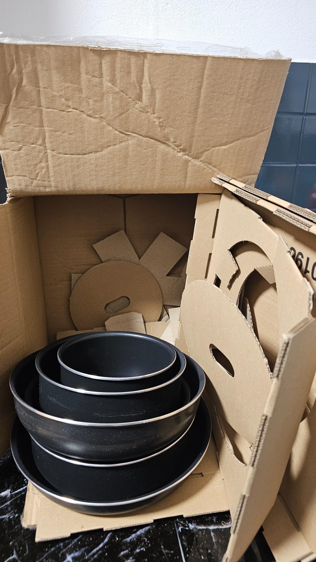 Gutes Set mit kleinen Abstrichen