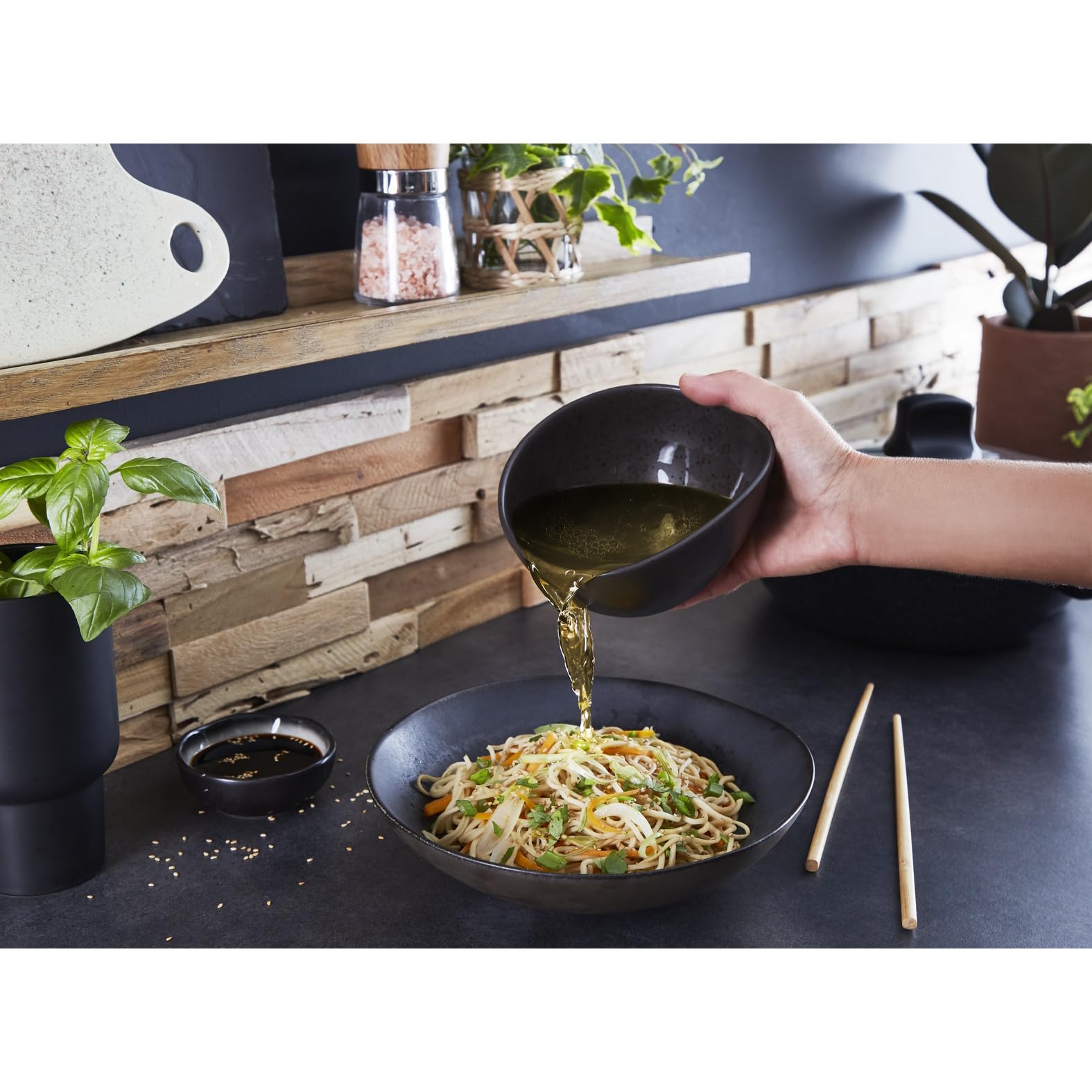 tefal-black-stone-wokpfanne-28-cm-g28119-mineralia-antihaft-thermo-signal-indukt image 6