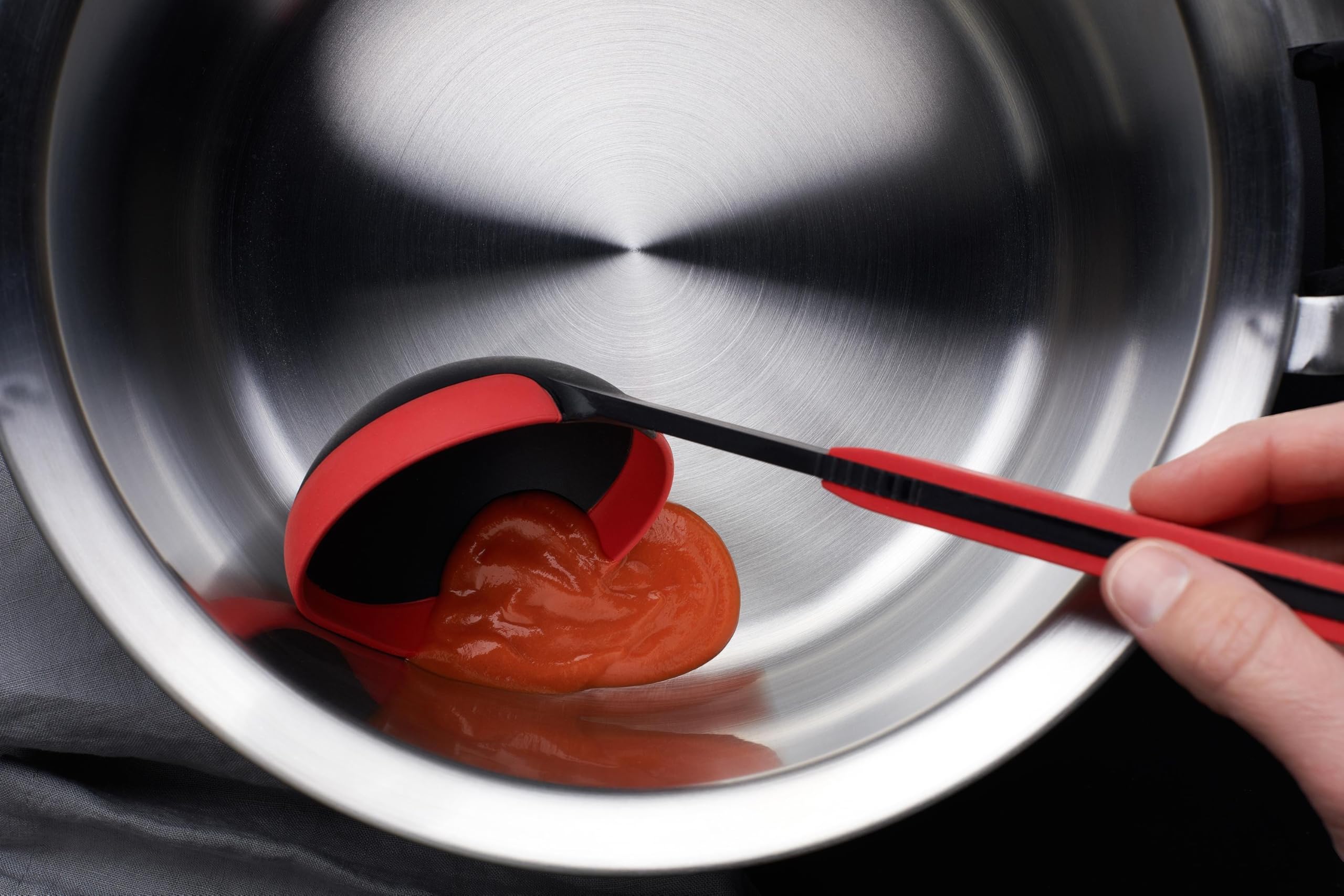 woll-cook-it-sch-pfkelle-mit-flexibler-silikonlippe-10-cm-breit-32-cm-lang-hitze image 5
