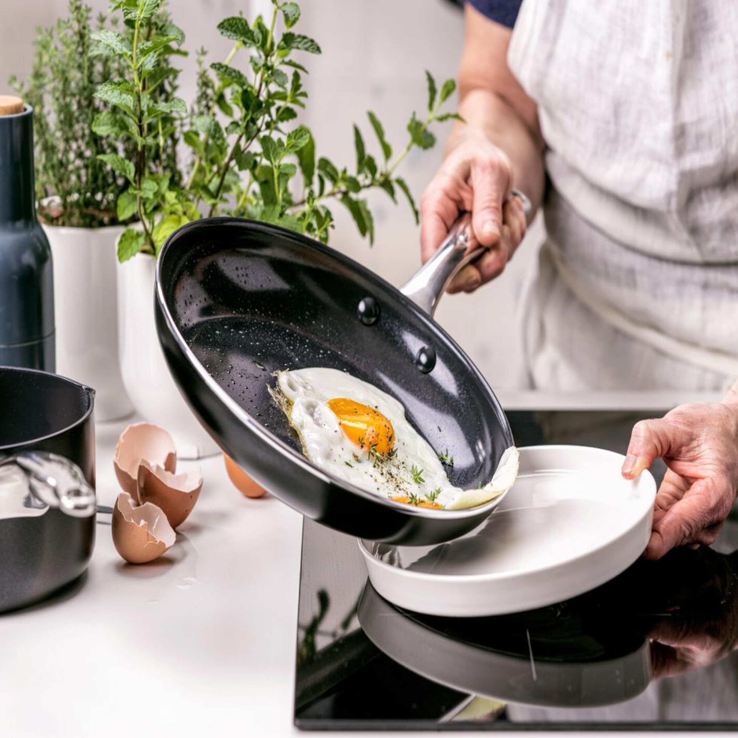 greenpan-brussels-bratpfanne-20-cm-pfas-freie-keramik-antihaftbeschichtung-induk image 2