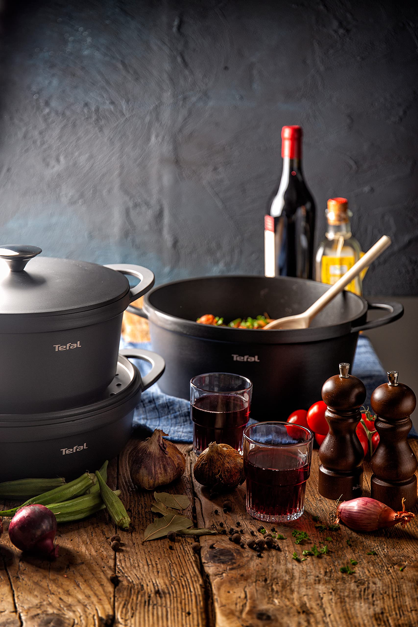 tefal-e21853-trattoria-schmortopf-br-ter-28-cm-aus-aluguss-mit-gussdeckel-titani image 4